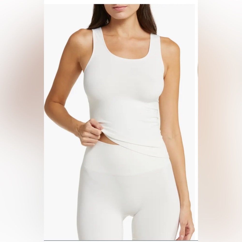 Skims Soft Smoothing Seamless Tank in Marble - NWT